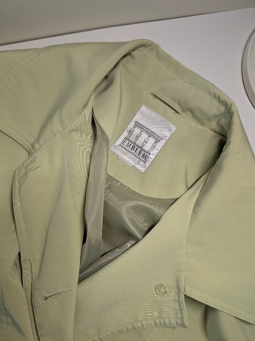 Vintage Emblem Pastel Green Trench Coat Size Large Parisian - Picture 5 of 15
